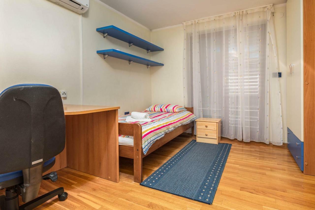 Apartment Villa Nera Pula Buitenkant foto