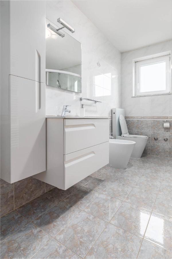 Apartment Villa Nera Pula Buitenkant foto